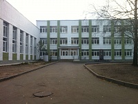 Входная группа Лицей № 78 Фарватер. Казань (Приволжский район),  Юлиуса Фучика,  40