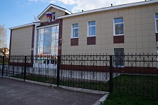 Входная группа Мамадышский районный суд. Мамадыш,  Давыдова,  38а